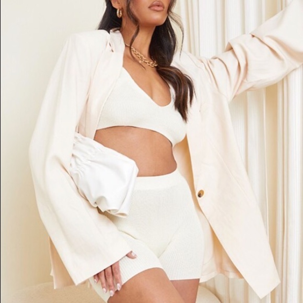 Cream Floaty Cinch Waist Shoulder Padded Longlined Blazer